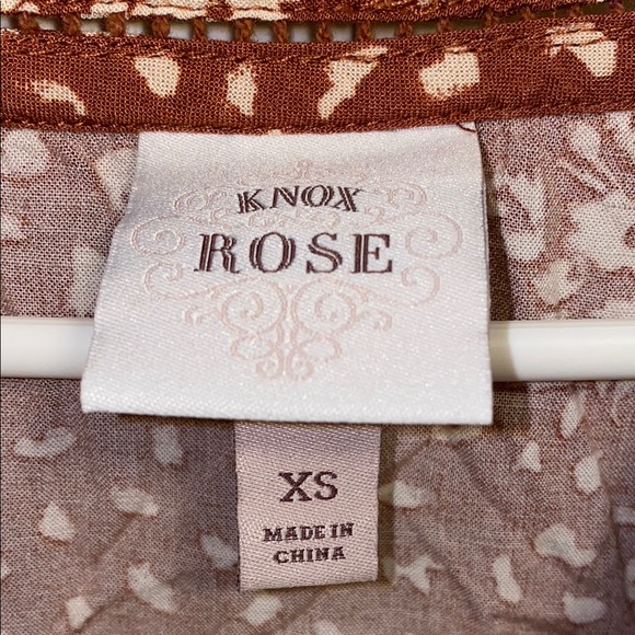 Knox Rose XS Loft Brown White Patterned Blouse - Picture 3 of 14